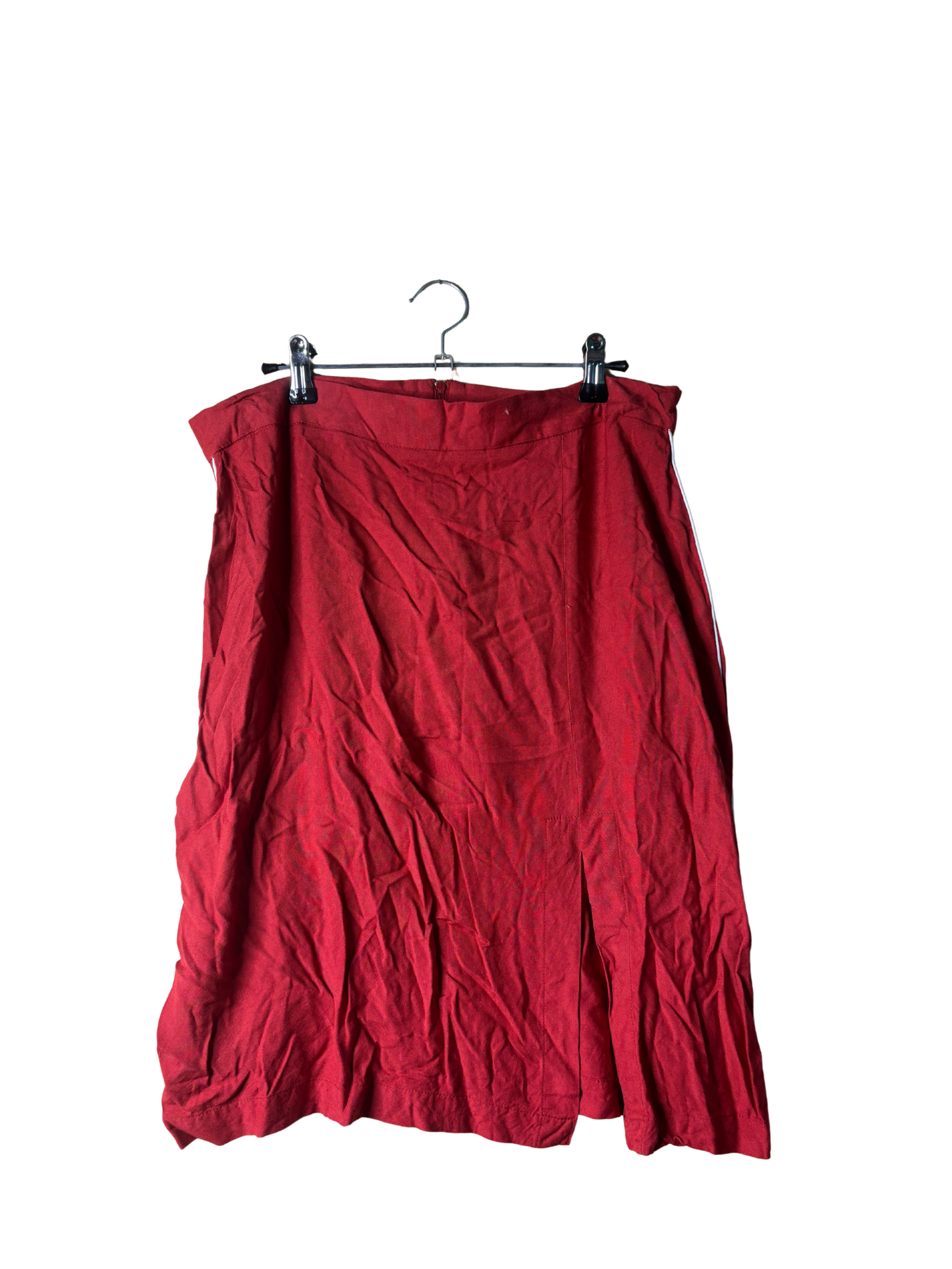 Red Knee Mid-Low-Rise Length Skirt with White Stripe