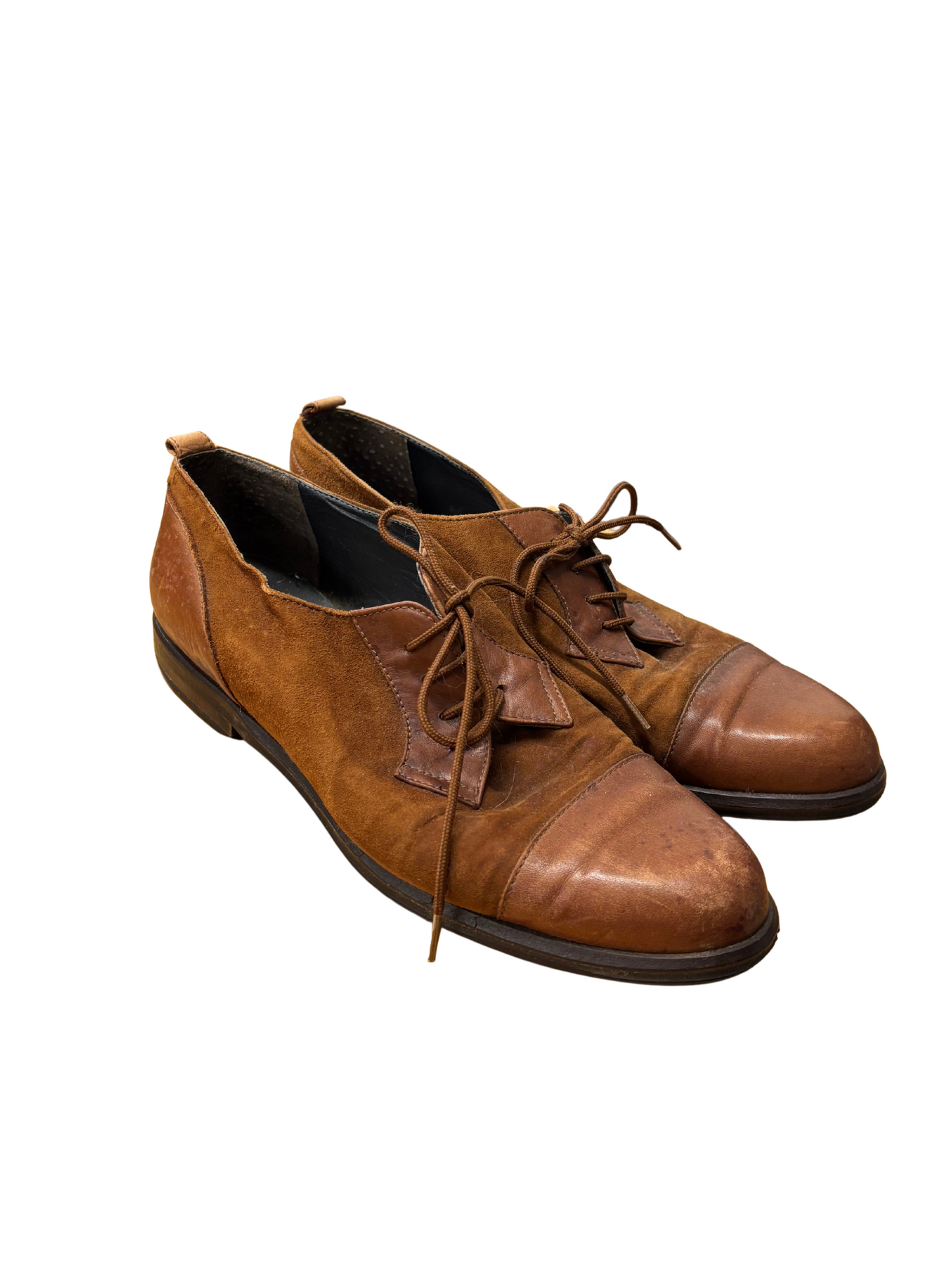 00s Light Brown Brogue Shoe