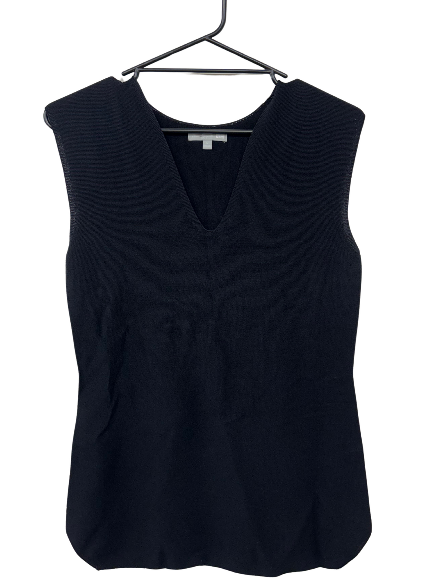 Black Sleeveless V Neck Knit Top