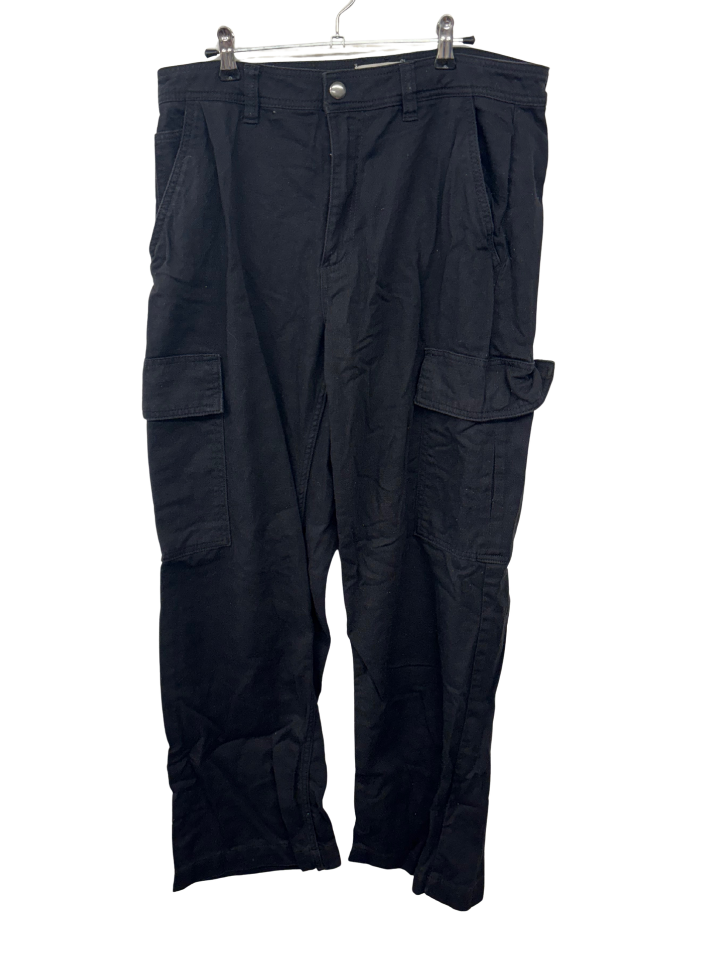Black Highwaisted Wide Leg Cargo Pants