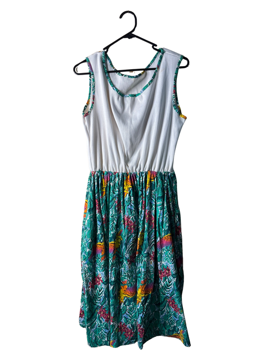 Vintage White Ribbed & Green Leafy Sleeveless Dress