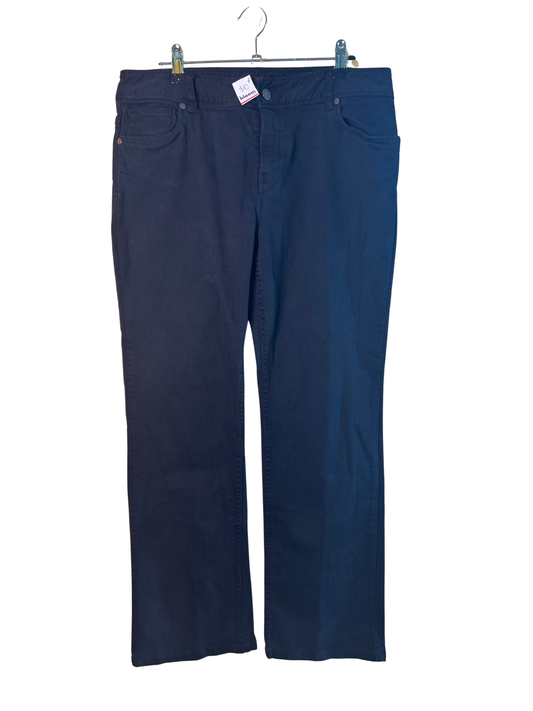 Black Mid-Rise Straight Leg Denim Jeans
