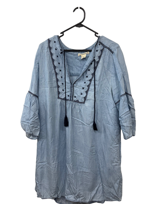 Light Blue Chambray 1/2 Sleeve Short Dress with Navy Embroidery