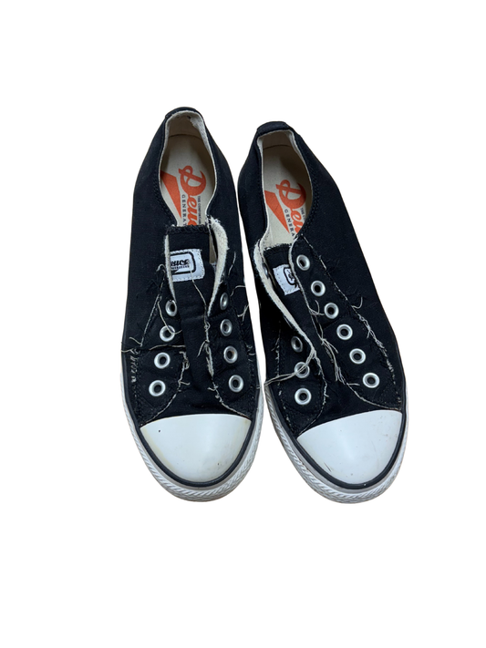 Black & White Raw Lace-less Sneakers