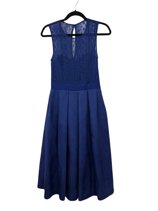 Navy Sleeveless Lace Pleated Midi Dress