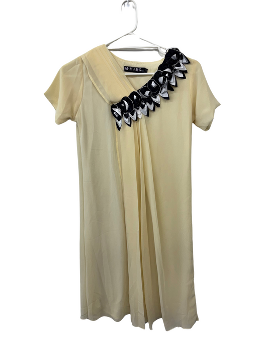 Yellow/Cream Chiffon Short Sleeve Knee Length Dress with Black & White Flowers