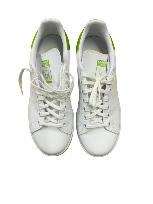 White & Green Lowcut Sneakers
