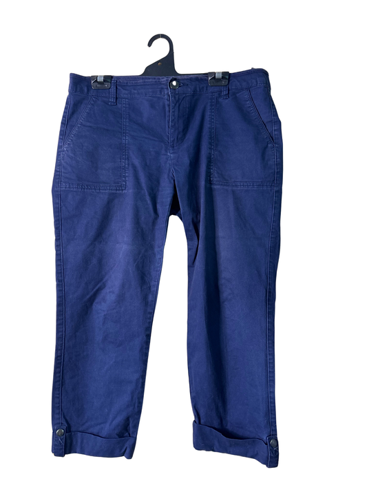Dark Blue Low-Rise 3/4 Pants