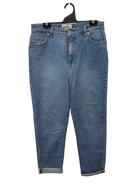 Light Blue Highwaisted 'Mom Style' Tapered Jeans