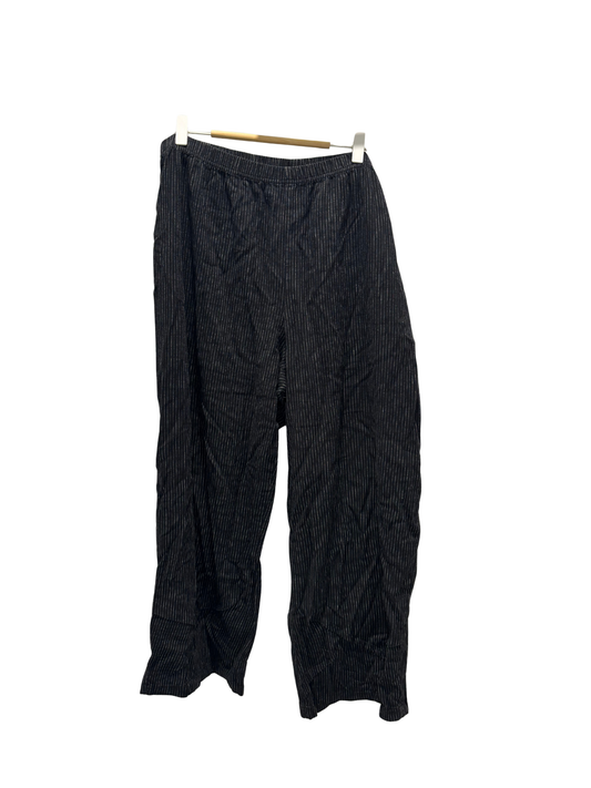 Black & White Pinstripe Elastic Waist 3/4 Wide Leg Pants
