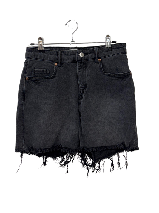 Black Washed Highwaisted Raw Hem Denim Shorts