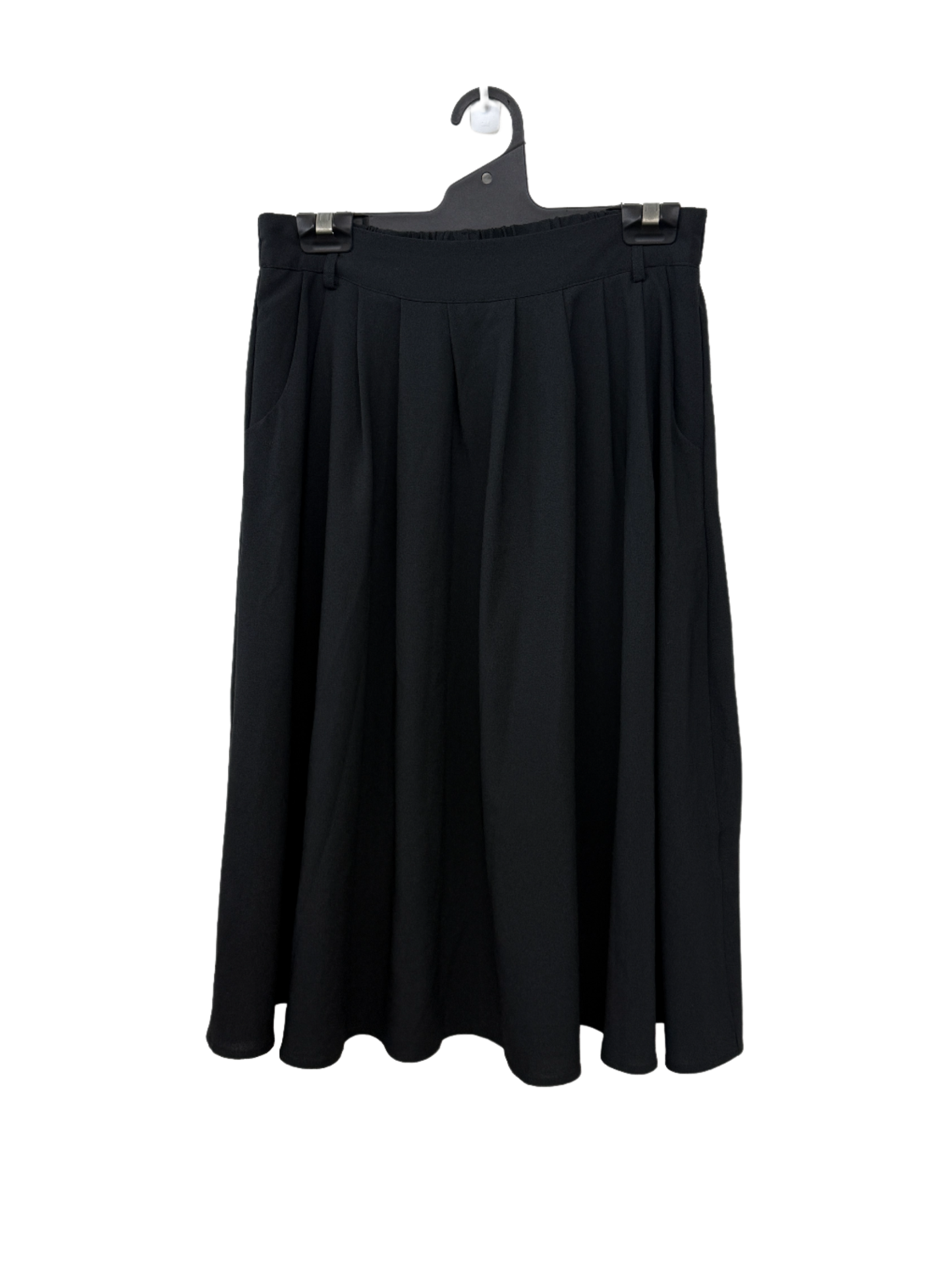 Black Knee Length Pleated Skirt with Pockets