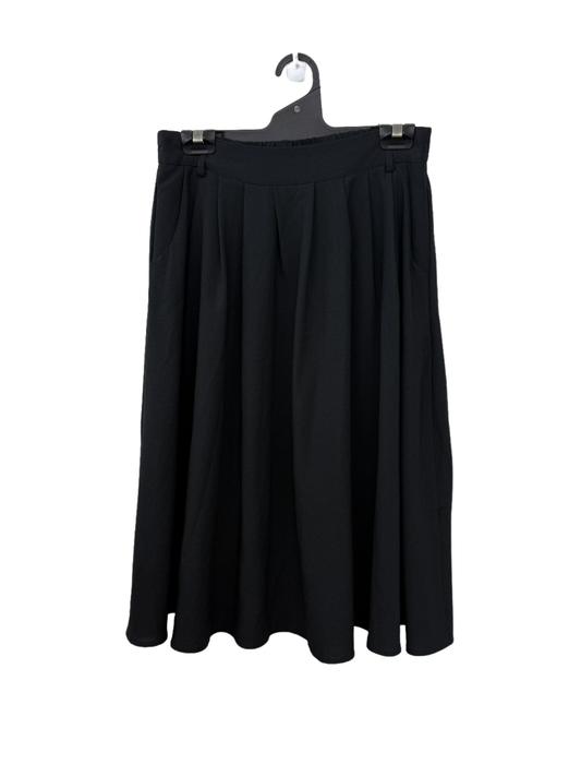 Black Knee Length Pleated Skirt with Pockets