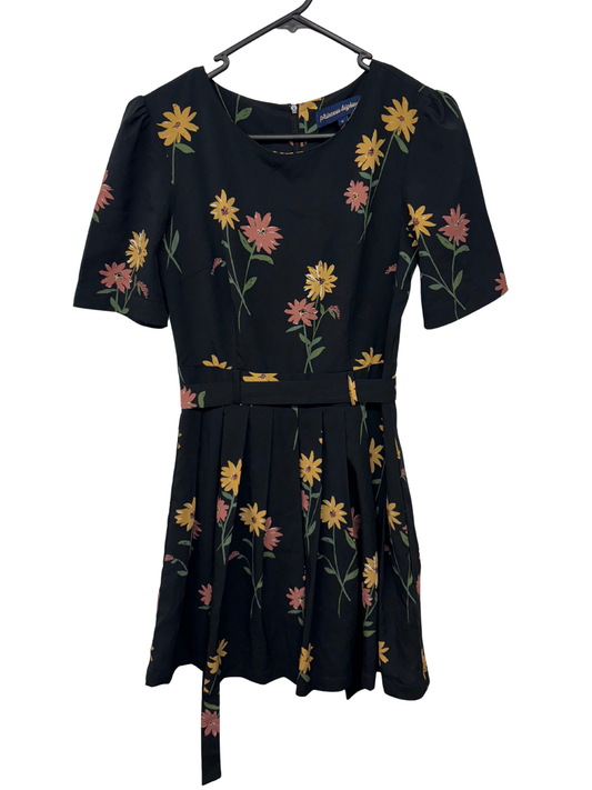 Black, Red, Yellow, Green Short Sleeve Dress with Belt