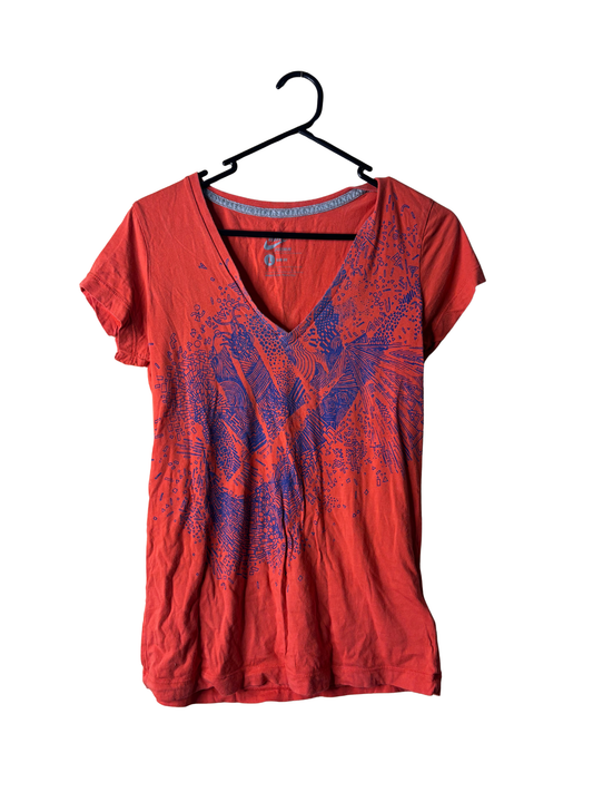 00s Red V Neck Fitted T Shirt with Blue Print