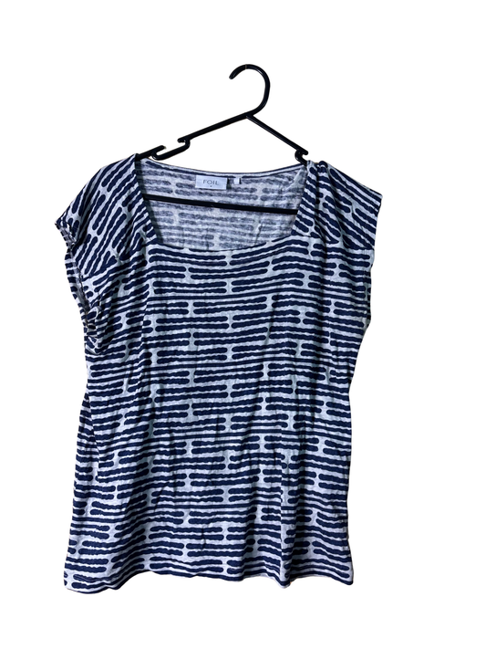 White & Blue Pattern Short Sleeve Top